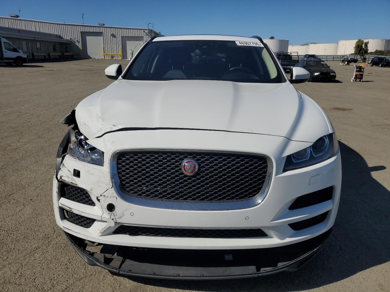 2018 Jaguar F-Pace VIN SADCJ2FX9JA251075 Copart auction photo, front end damage thumbnail 5