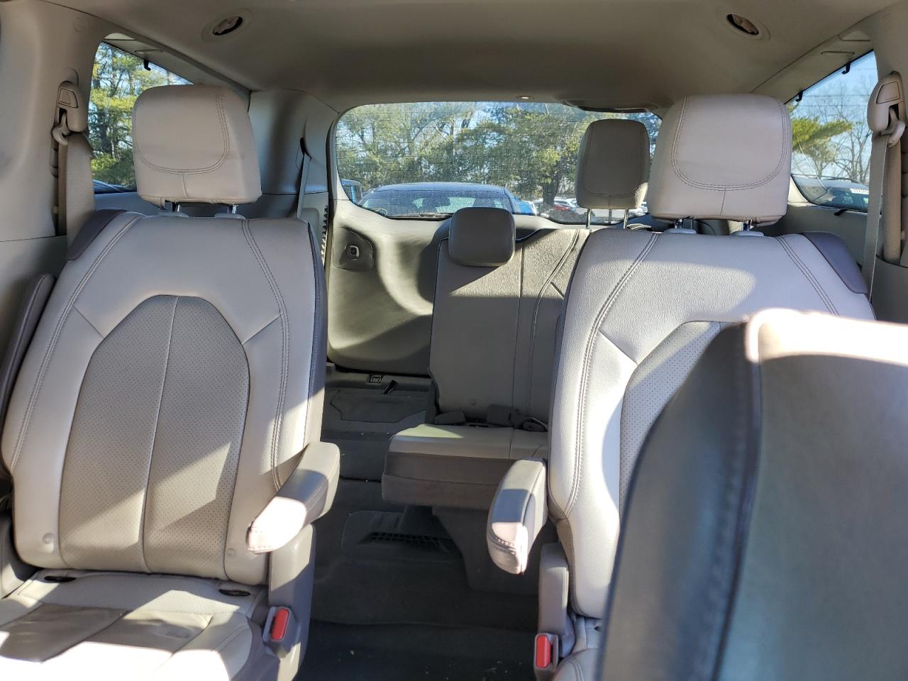 2019 Chrysler Pacifica VIN 2C4RC1BG2KR597322 Copart auction photo, side damage thumbnail 10