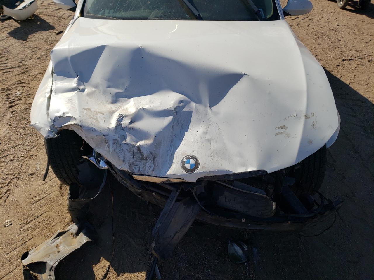 2007 BMW 3er VIN WBAVC73517KP31352 Copart auction photo, front end / rear end damage thumbnail 11