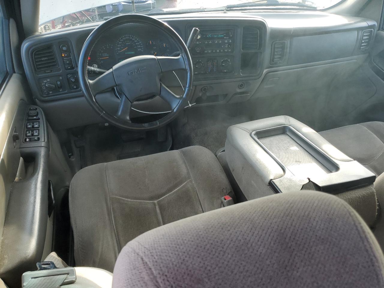 2003 GMC Yukon VIN 3GKFK16Z03G311240 Copart auction photo, front end damage thumbnail 8