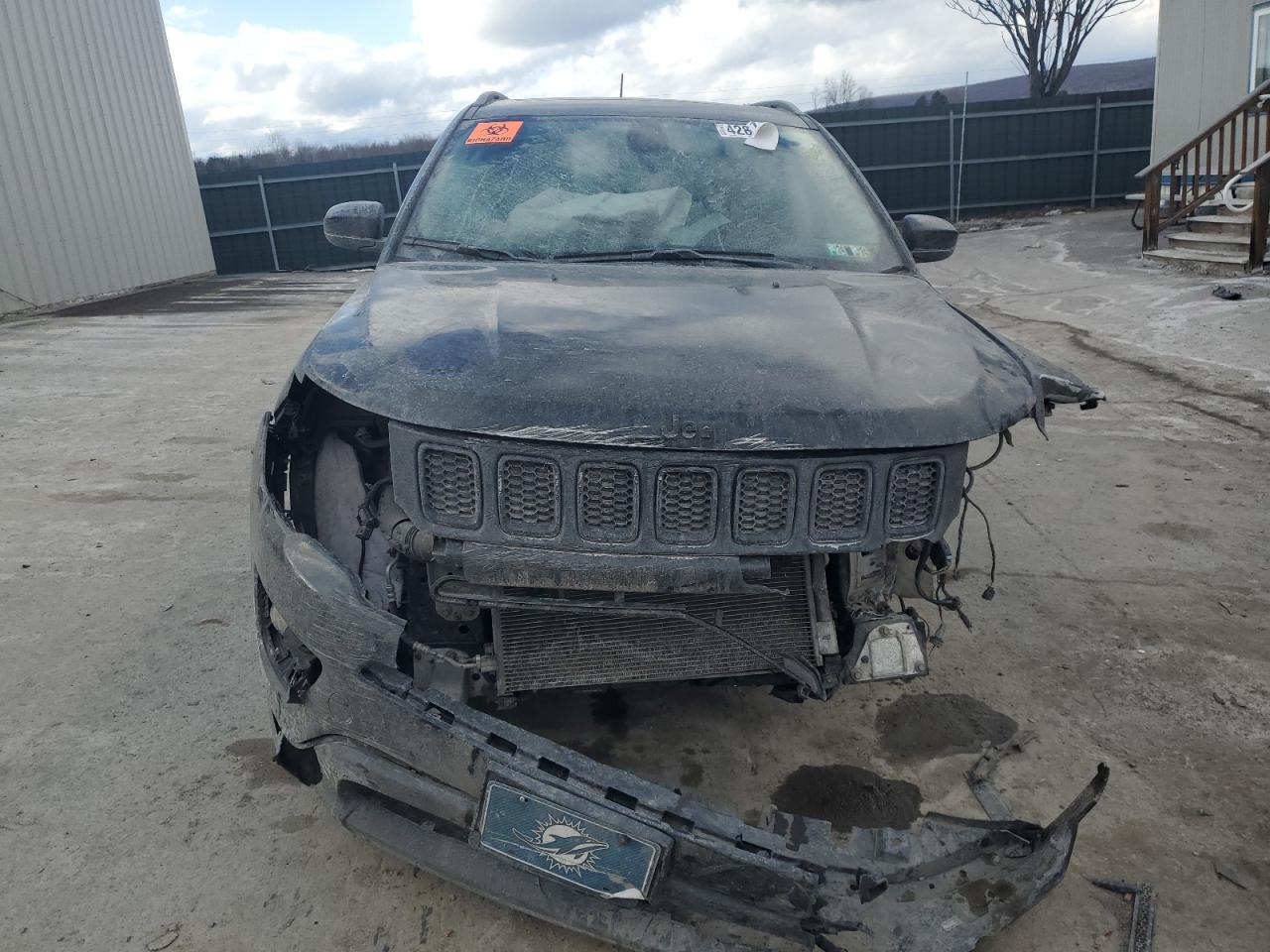 2020 Jeep Compass VIN 3C4NJDBB8LT132102 Copart auction photo, front end / undercarriage damage thumbnail 5