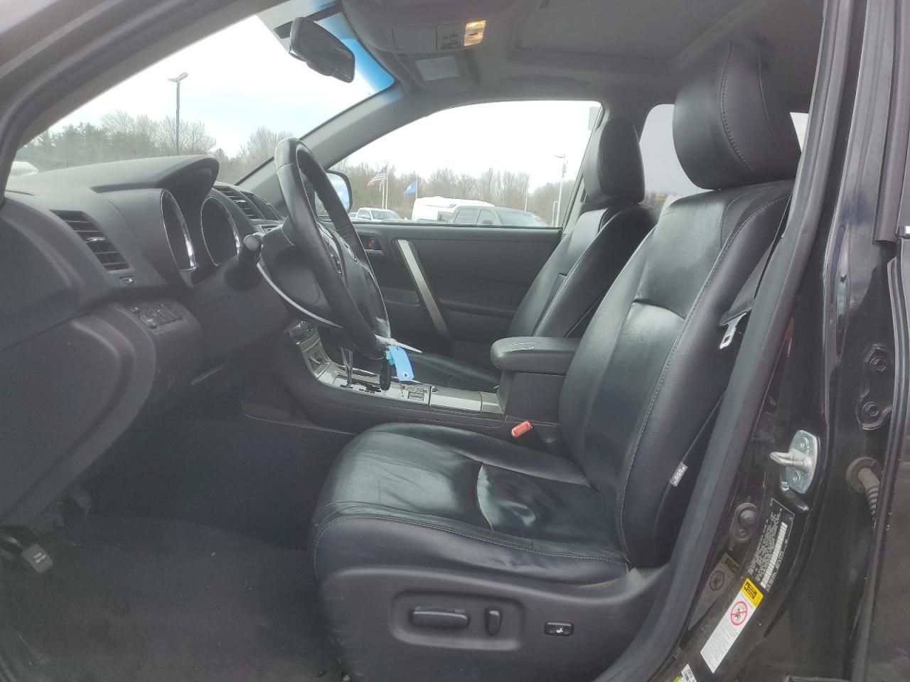 2013 Toyota Highlander VIN 5TDBK3EH1DS253690 Copart auction photo, front end / minor dent/scratches damage thumbnail 7
