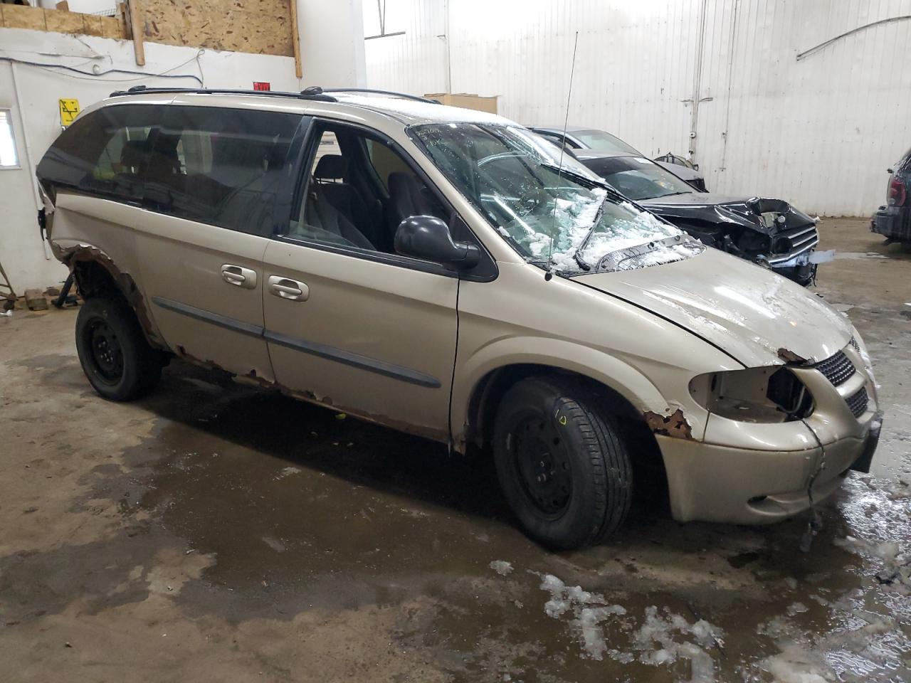 2003 Dodge Caravan VIN 2D4GP34353R232476 Copart auction photo, all over damage thumbnail 4