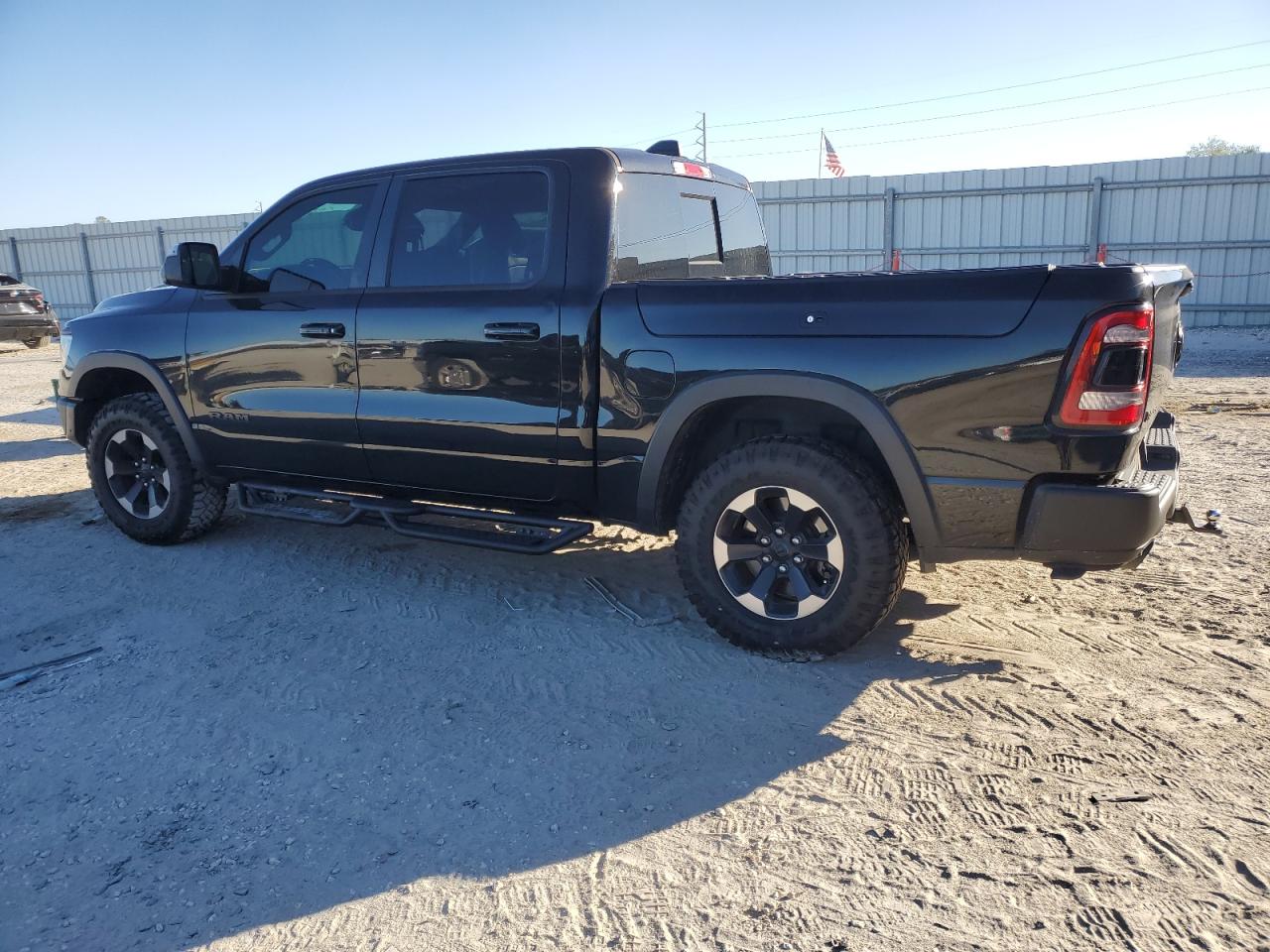 2019 RAM 1500 VIN 1C6SRFLTXKN907388 Copart auction photo, side damage thumbnail 2
