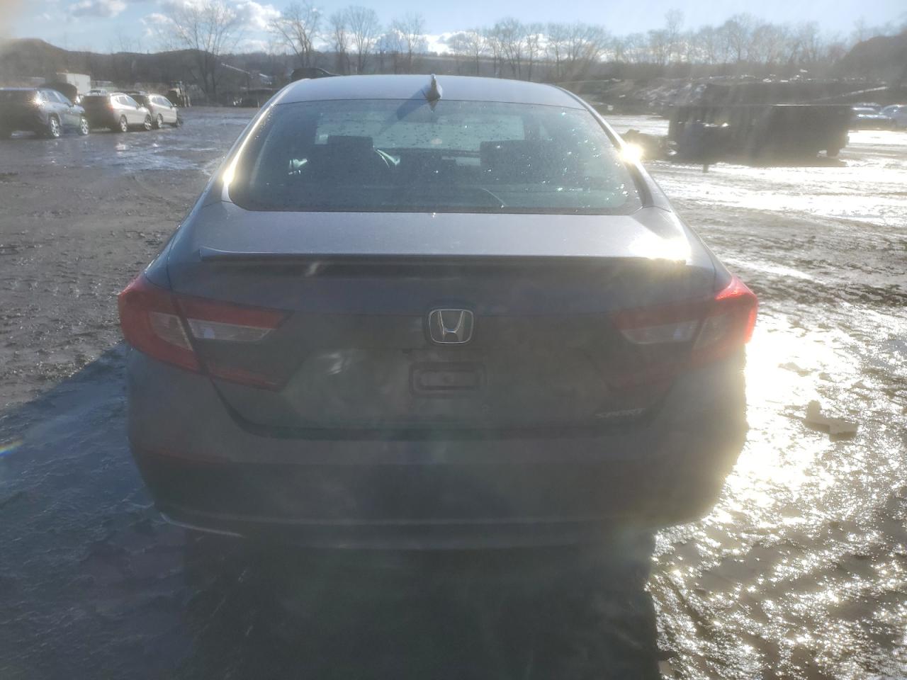 2018 Honda Accord VIN 1HGCV1F52JA117034 Copart auction photo, front end / side damage thumbnail 6