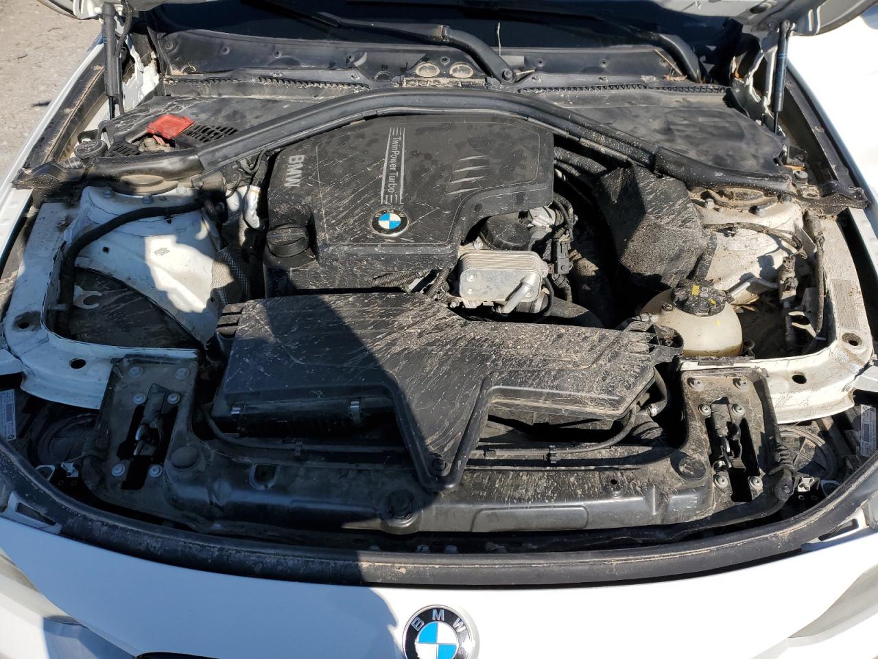 2015 BMW 3er VIN WBA3B1G58FNT64786 Copart auction photo, all over damage thumbnail 11