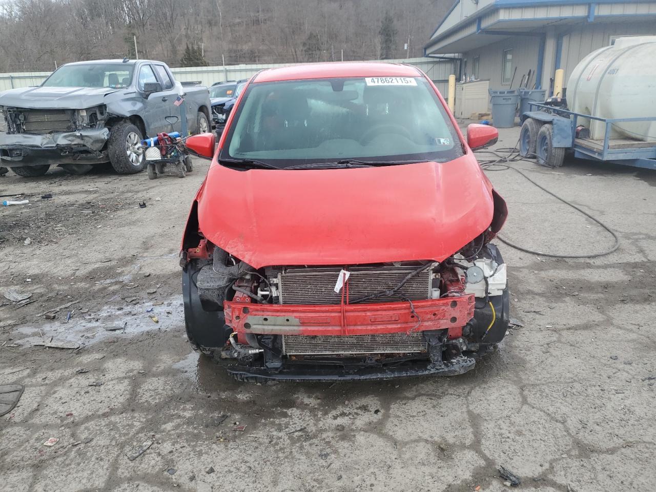 2021 Chevrolet Spark VIN KL8CD6SA8MC747692 Copart auction photo, front end / side damage thumbnail 5