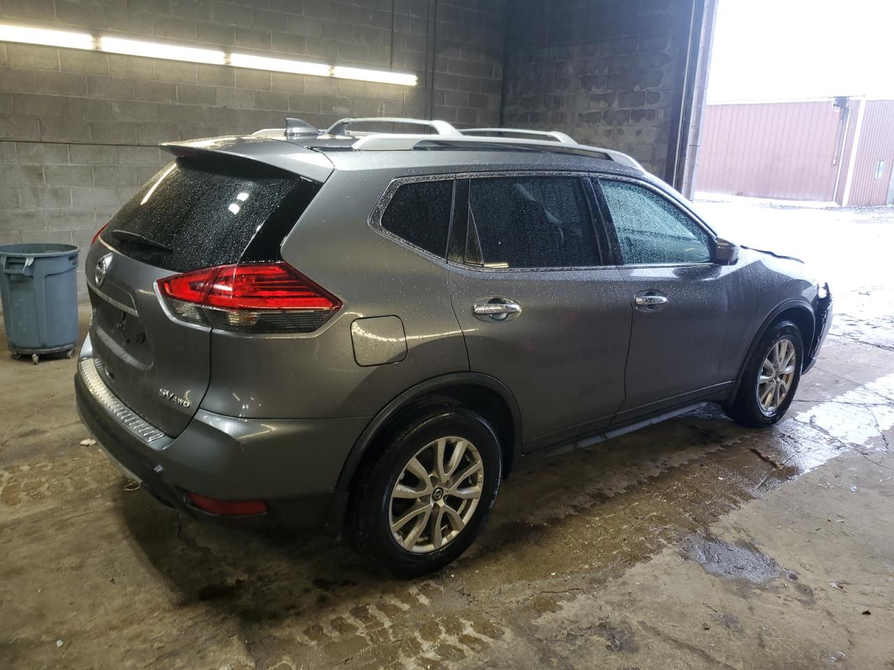2017 Nissan Rogue VIN JN8AT2MV9HW024484 Copart auction photo, front end / rear end damage thumbnail 3