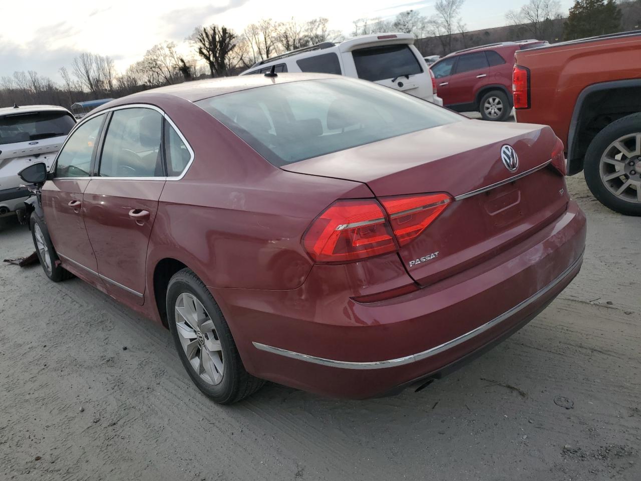 2016 Volkswagen Passat VIN 1VWAS7A37GC034314 Copart auction photo, front end damage thumbnail 2