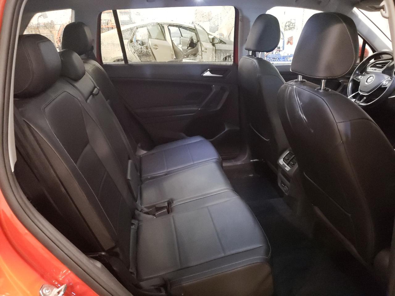 2018 Volkswagen Tiguan VIN 3VV2B7AX5JM188649 Copart auction photo, front end / rear end damage thumbnail 11