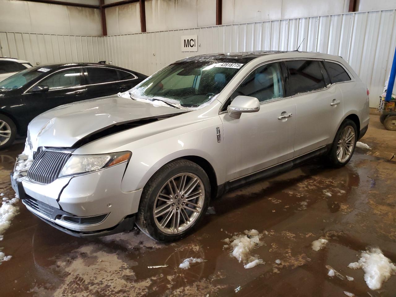 2013 Lincoln MKT VIN 2LMHJ5ATXDBL51637
