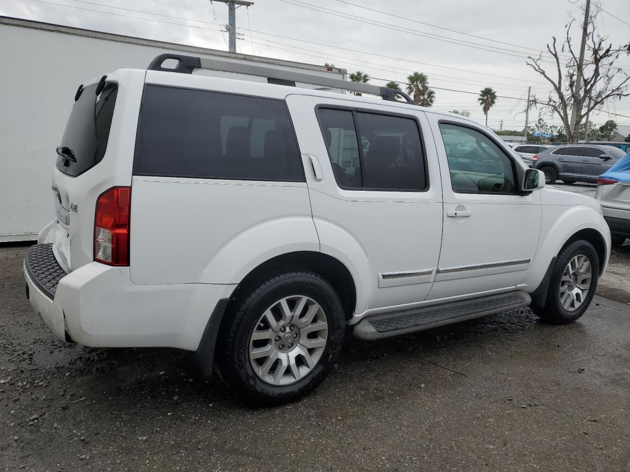 2012 Nissan Pathfinder VIN 5N1AR1NN1CC617099 Copart auction photo, rear end damage thumbnail 3