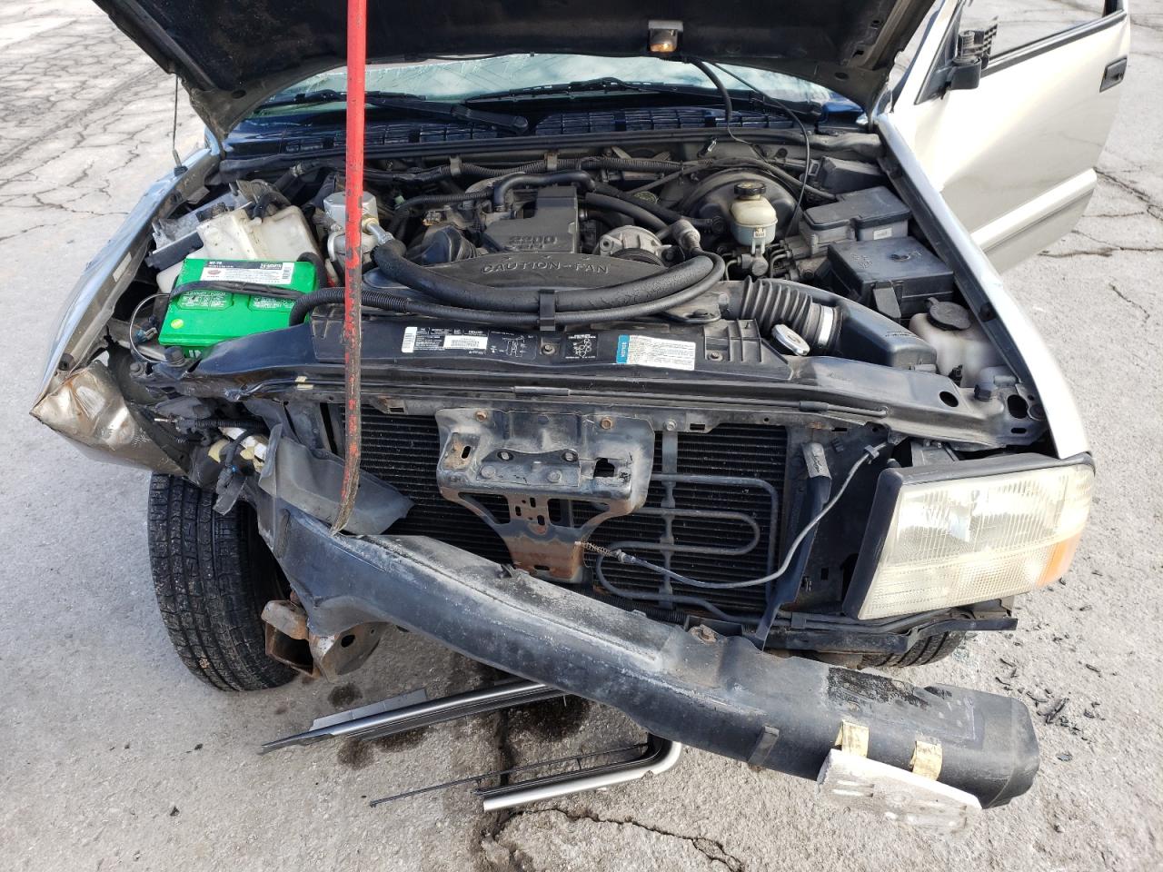 1998 GMC Sonoma VIN 1GTCS1446W8541476 Copart auction photo, rollover damage thumbnail 11