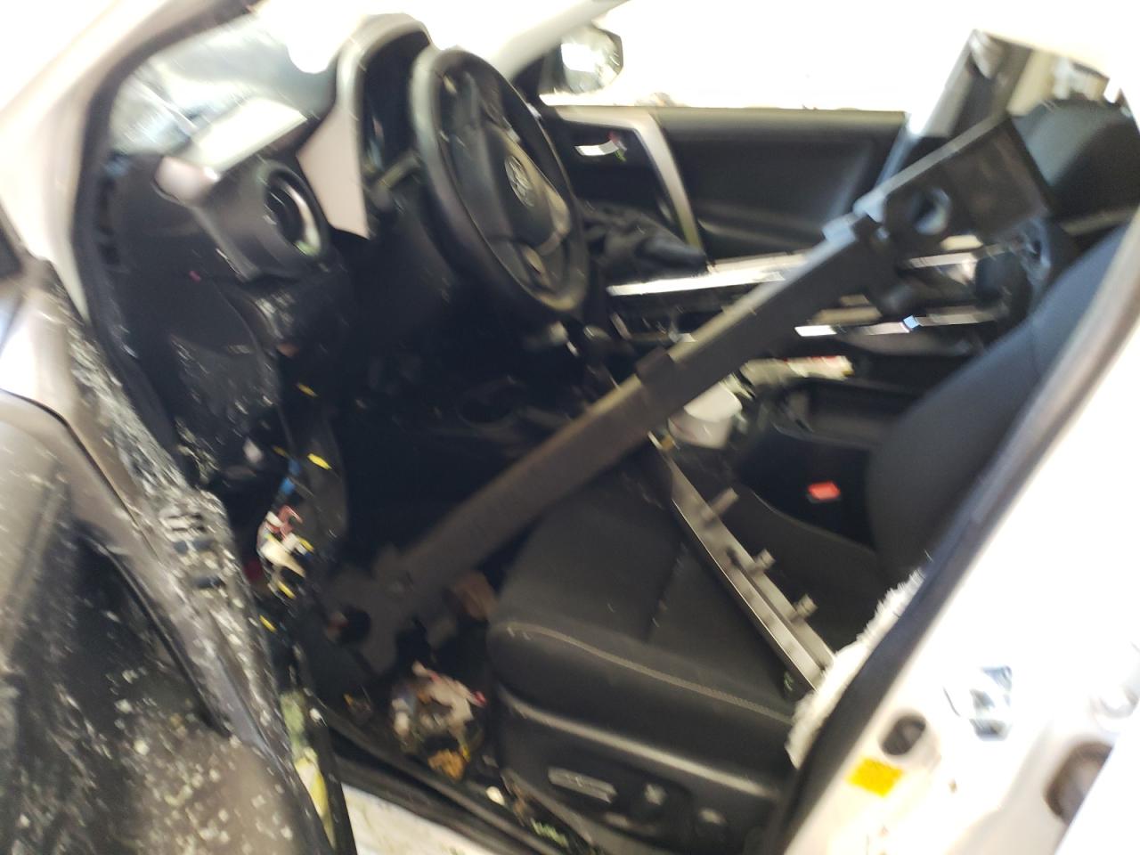 2018 Toyota RAV 4 VIN JTMRJREV7JD195750 Copart auction photo, side damage thumbnail 7