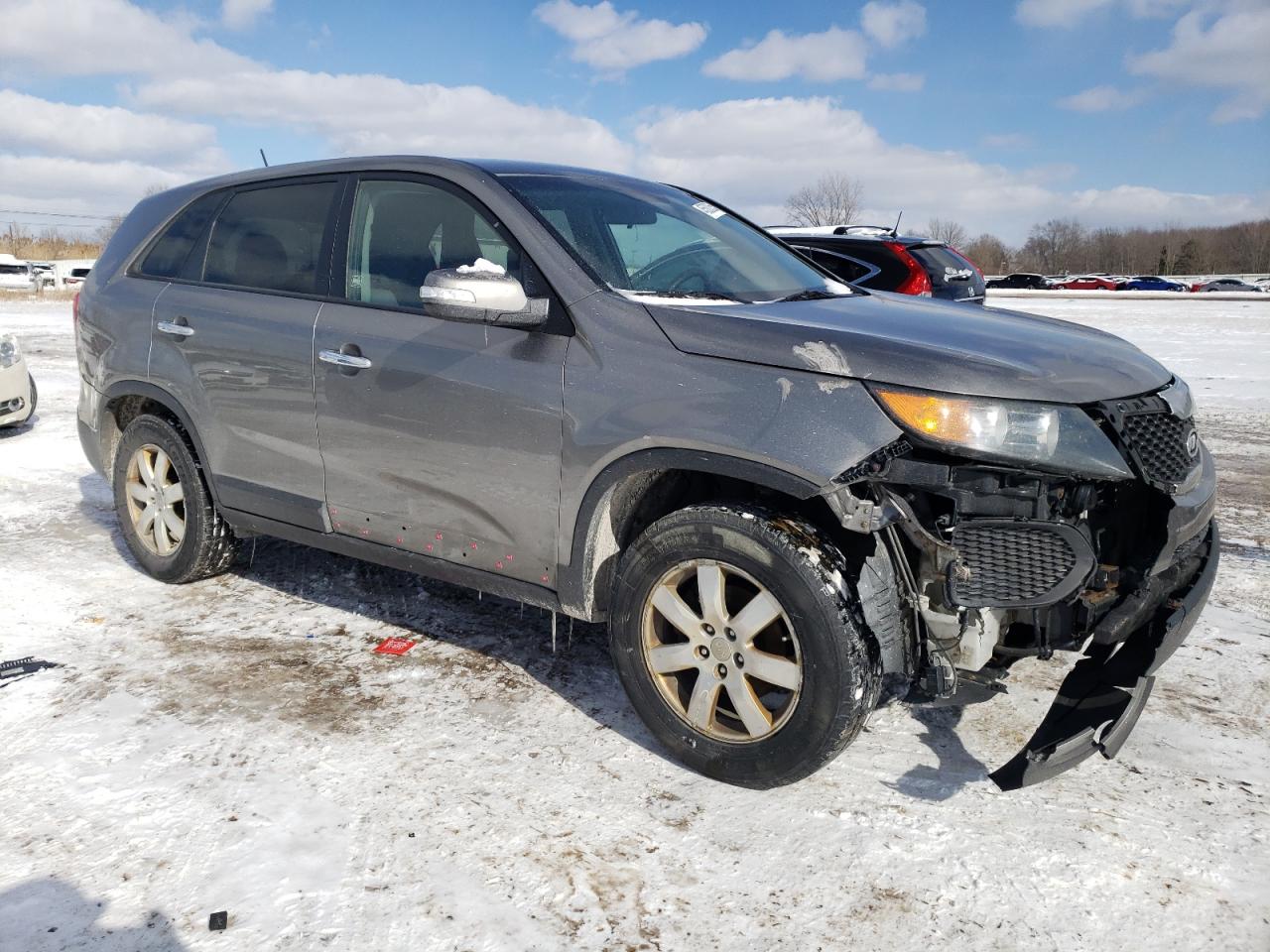 2013 KIA Sorento VIN 5XYKT3A13DG353406 Copart auction photo, front end damage thumbnail 4
