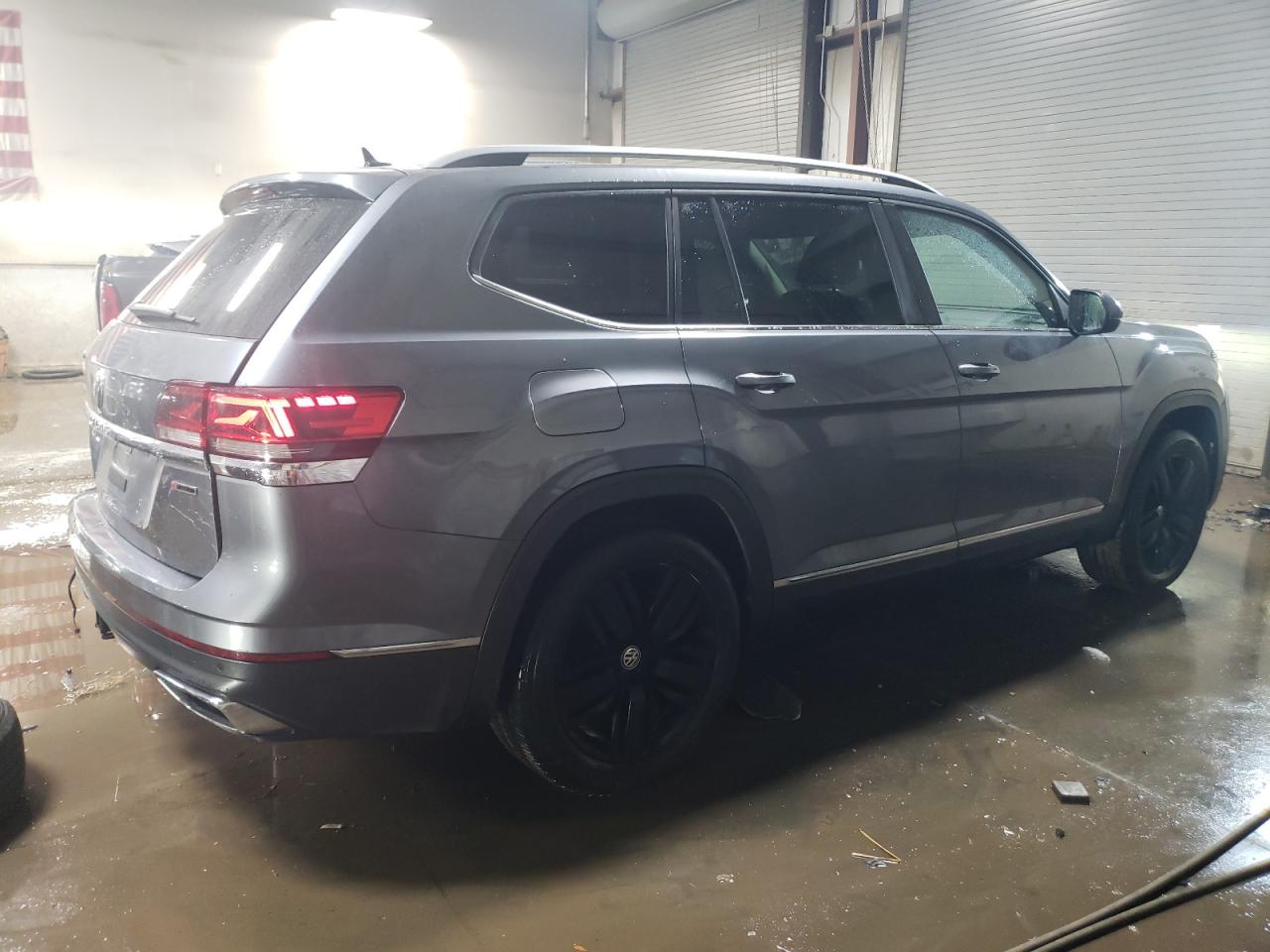2021 Volkswagen Atlas VIN 1V2BR2CA0MC510897 Copart auction photo, rear end / front end damage thumbnail 3