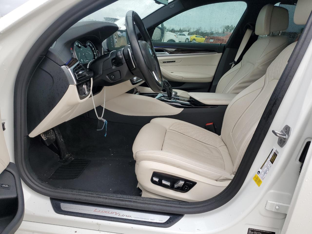 2017 BMW 5er VIN WBAJE5C37HG916165 Copart auction photo, side / minor dent/scratches damage thumbnail 7