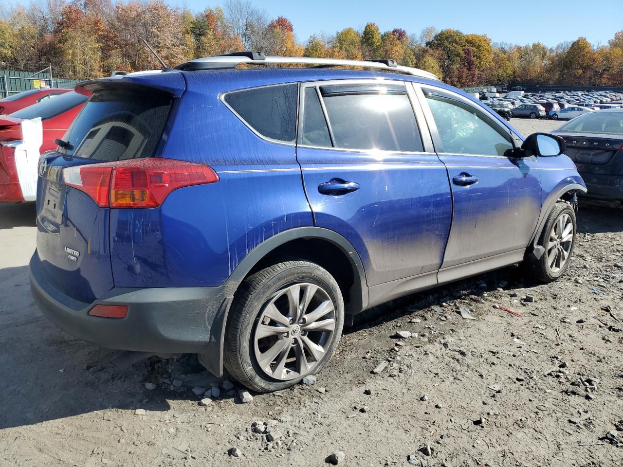 2015 Toyota RAV 4 VIN 2T3DFREVXFW347512 Copart auction photo, front end damage thumbnail 3
