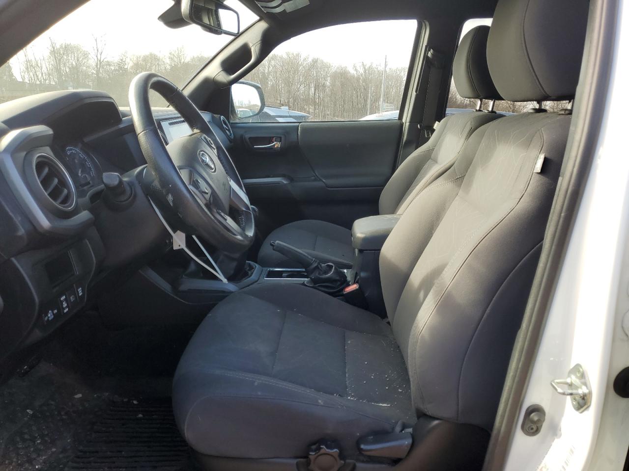 2019 Toyota Tacoma VIN 5TFCZ5ANXKX166403 Copart auction photo, all over damage thumbnail 7