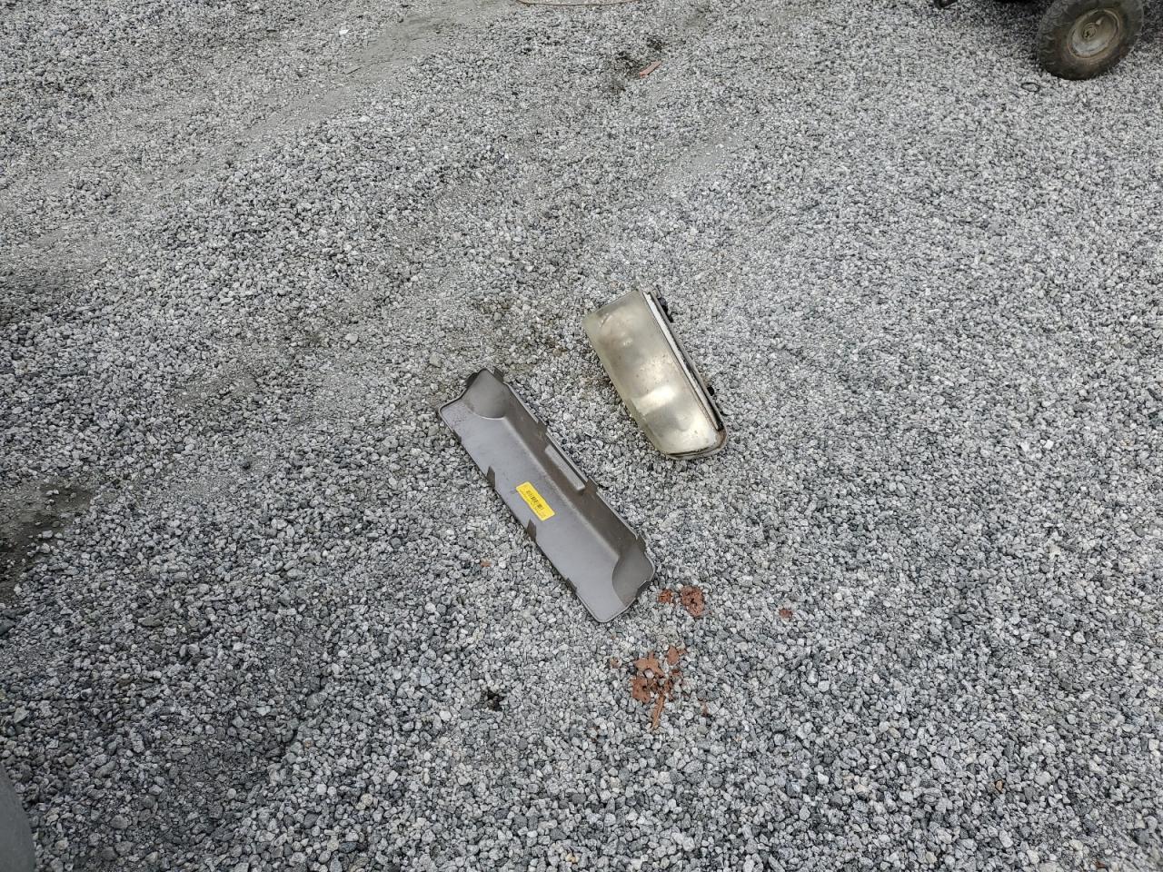 2001 Toyota Camry VIN JT2BG22K210600687 Copart auction photo, front end damage thumbnail 14