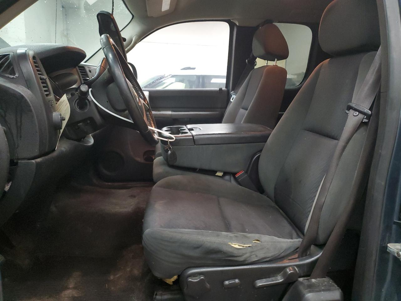 2009 Chevrolet Silverado VIN 1GCEK290X9Z156179 Copart auction photo, front end / side damage thumbnail 7