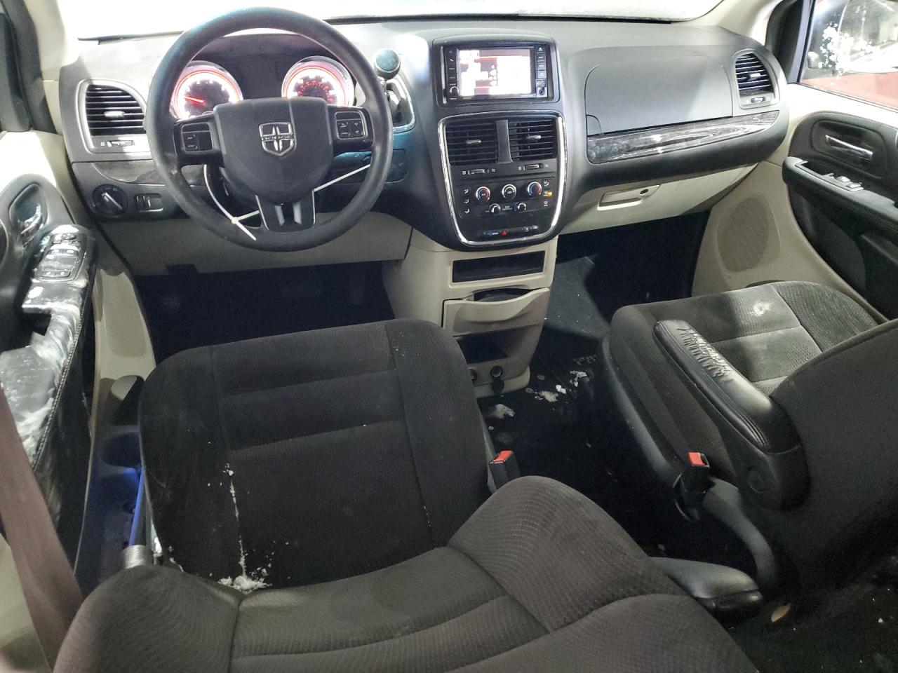 2017 Dodge Caravan VIN 2C4RDGBG2HR781359 Copart auction photo, rear end / minor dent/scratches damage thumbnail 8