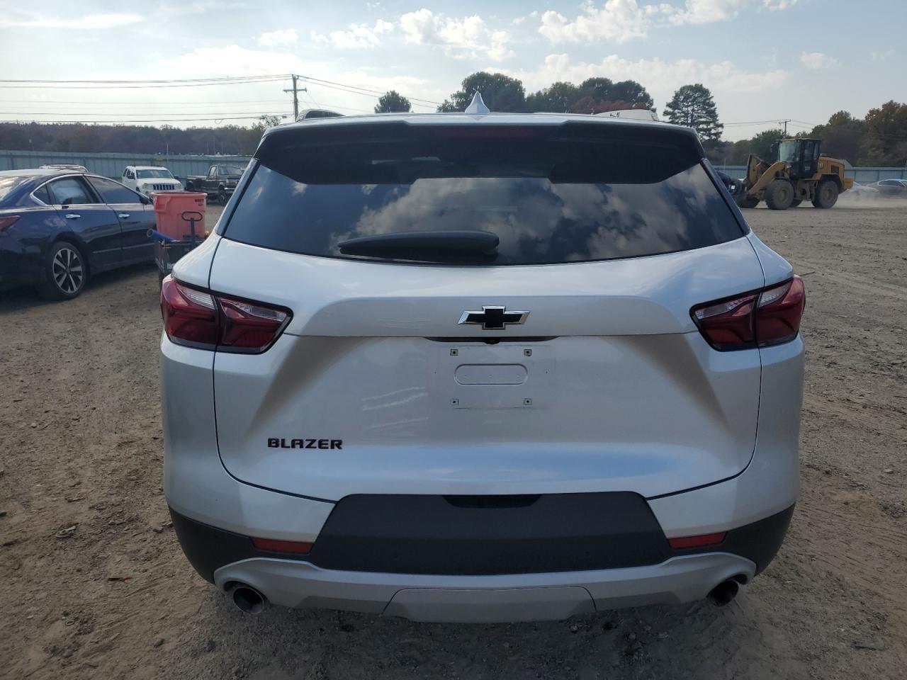 2020 Chevrolet Blazer VIN 3GNKBCRS1LS623057 Copart auction photo, front end / minor dent/scratches damage thumbnail 6