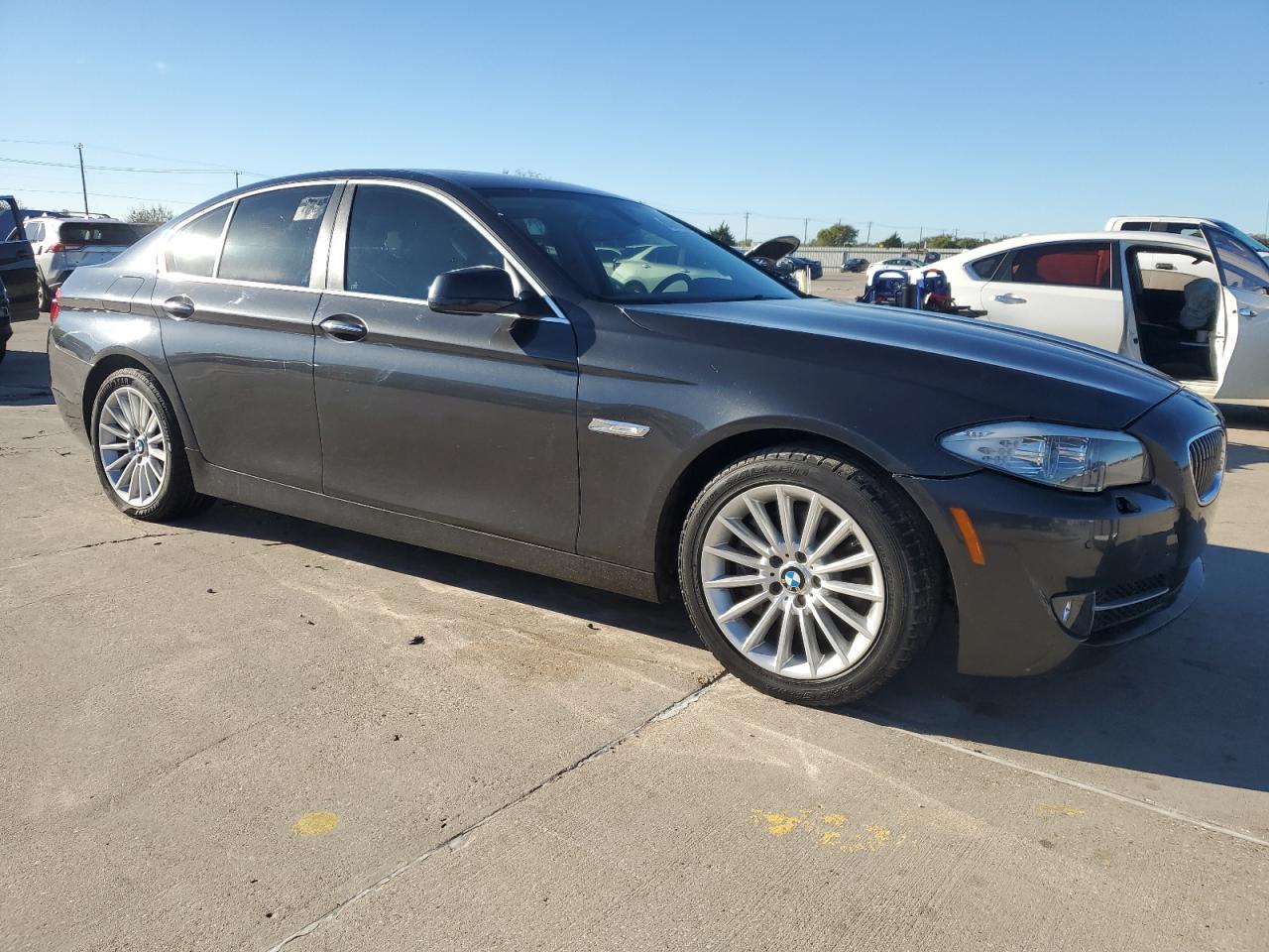 2013 BMW 5er VIN WBAFR7C54DC819417 Copart auction photo, normal wear / minor dent/scratches damage thumbnail 4