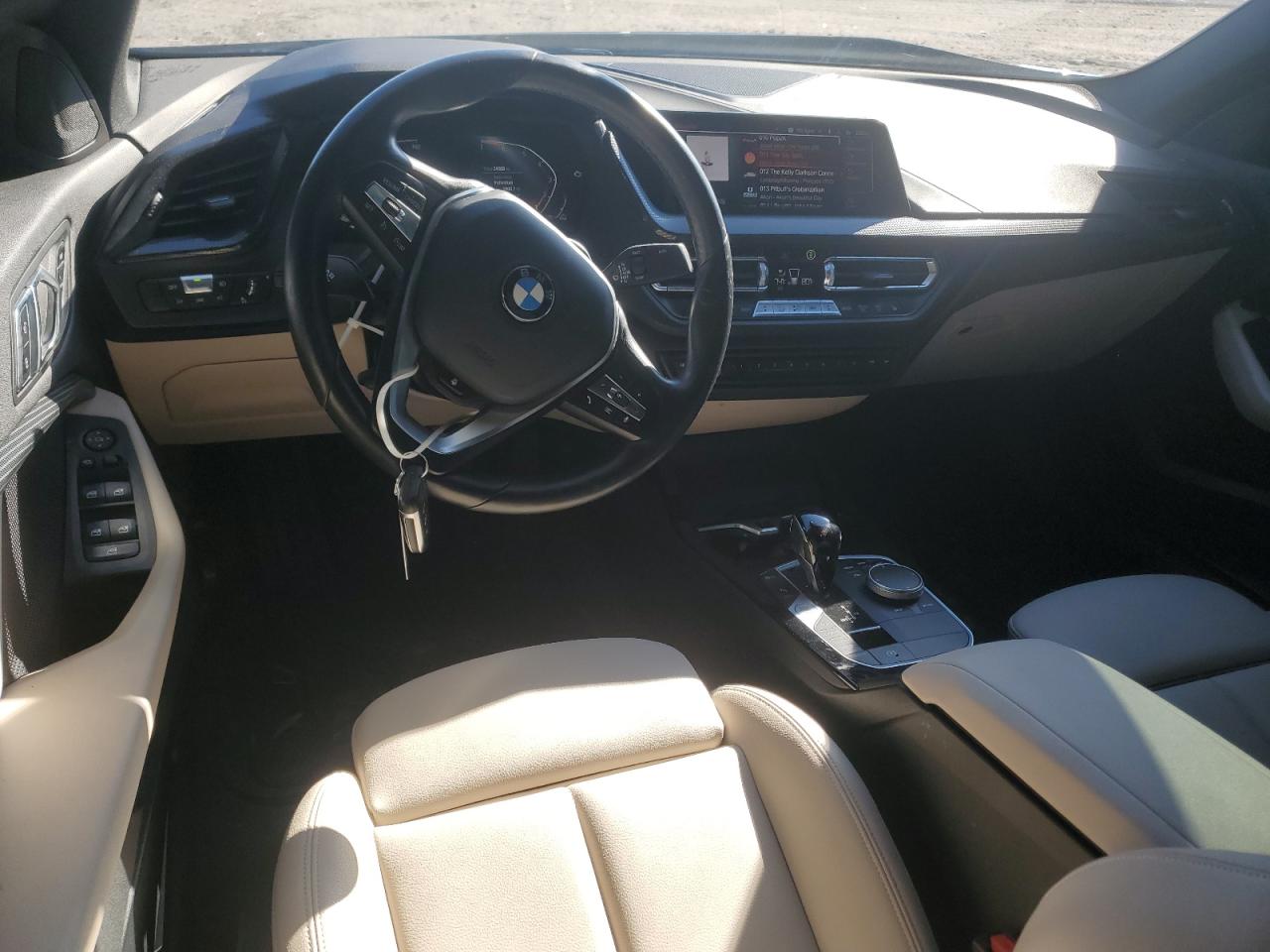 2022 BMW 2er VIN WBA73AK07N7K51733 Copart auction photo, front end damage thumbnail 8