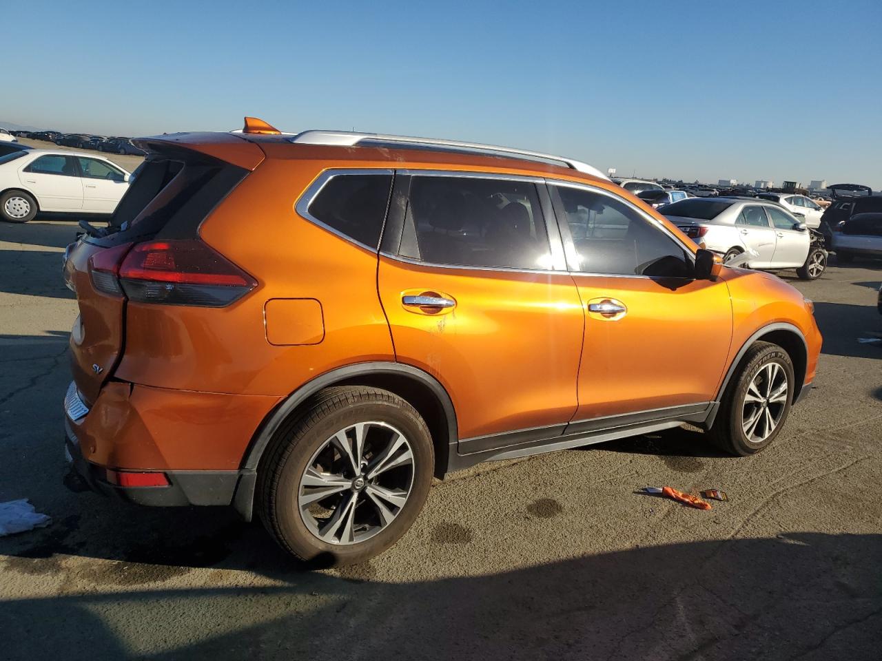 2019 Nissan Rogue VIN JN8AT2MT0KW250239 Copart auction photo, rear end / side damage thumbnail 3