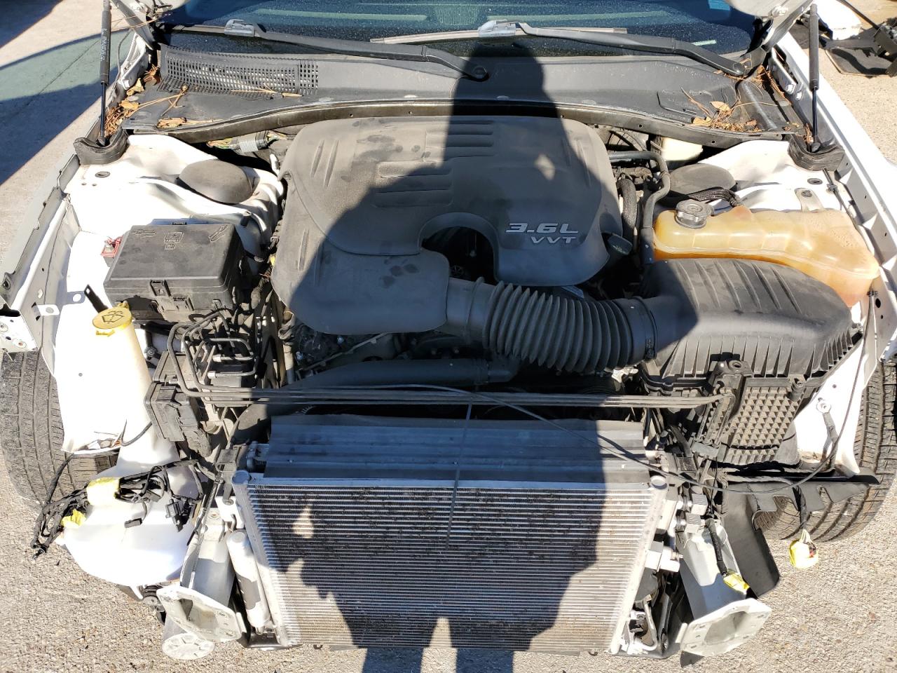 2014 Chrysler 300 VIN 2C3CCAAGXEH141705 Copart auction photo, front end damage thumbnail 11