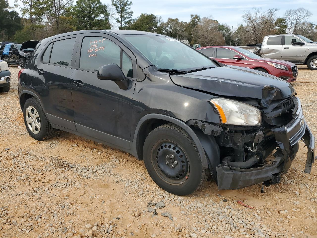2015 Chevrolet Trax VIN KL7CJKSB0FB125577 Copart auction photo, front end damage thumbnail 4