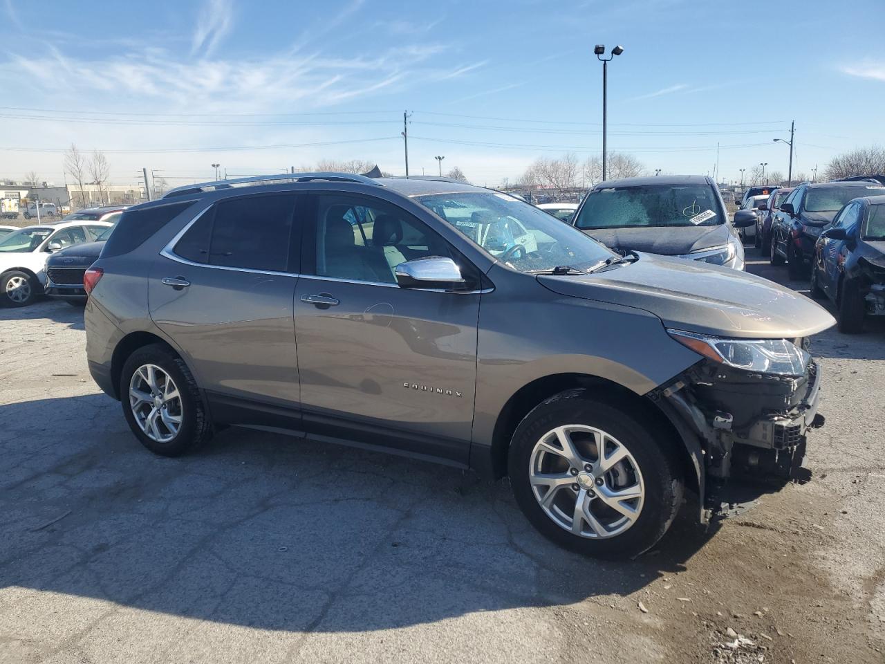 2018 Chevrolet Equinox VIN 3GNAXVEV7JL115921 Copart auction photo, front end / side damage thumbnail 4