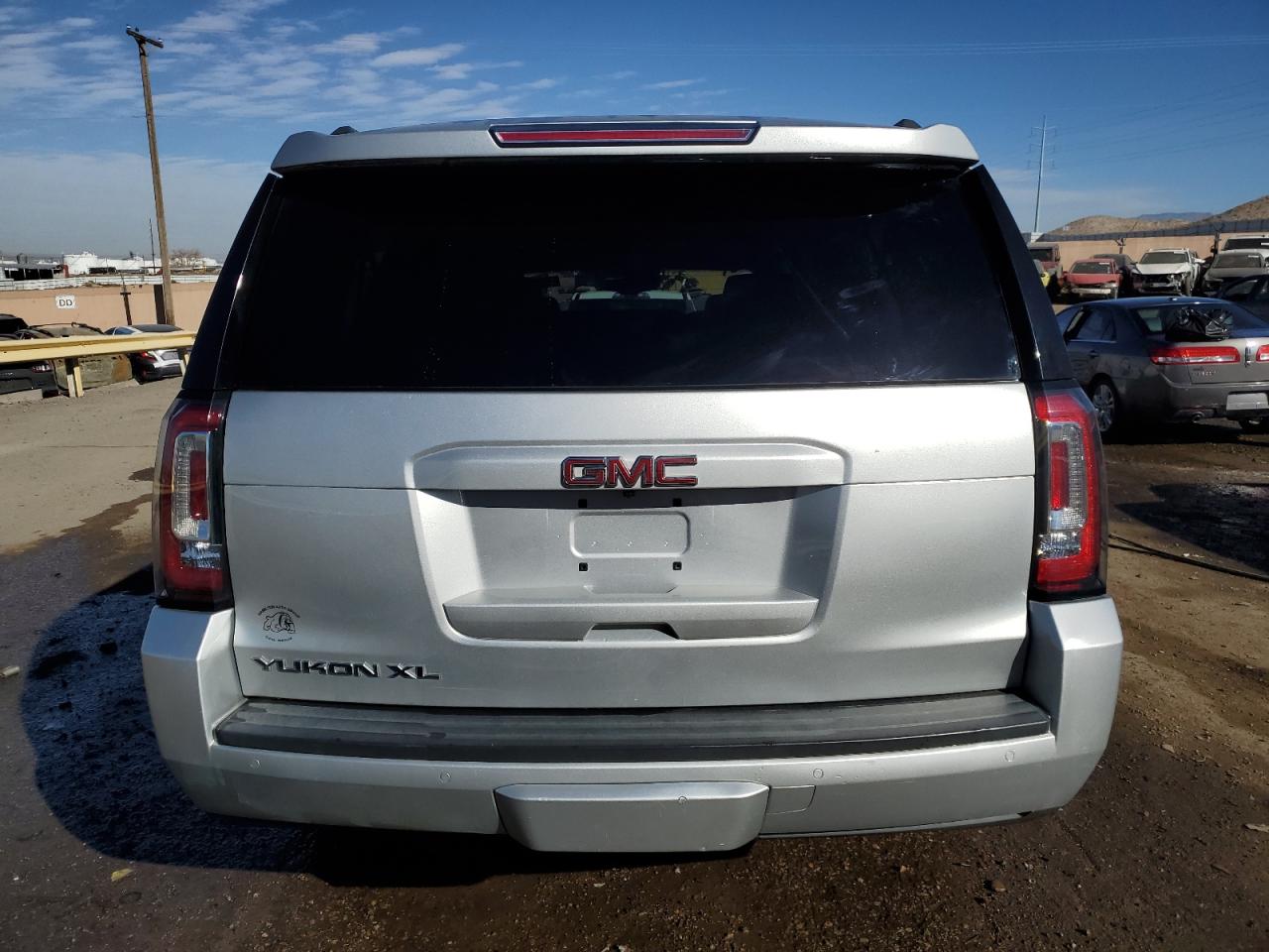 2018 GMC Yukon VIN 1GKS2GKC1JR198012 Copart auction photo, front end / side damage thumbnail 6