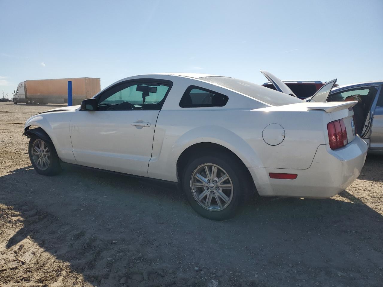 2007 Ford Mustang VIN 1ZVFT80N775257565 Copart auction photo, front end / rear end damage thumbnail 2