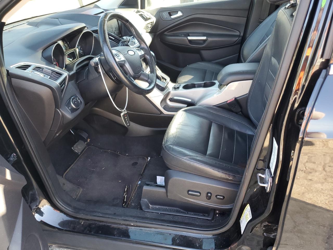 2013 Ford Escape VIN 1FMCU9H92DUD35764 Copart auction photo, biohazard/chemical / minor dent/scratches damage thumbnail 7