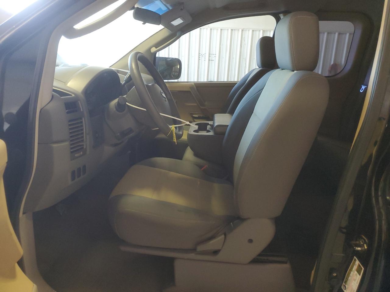 2004 Nissan Titan VIN 1N6AA06A14N532798 Copart auction photo, rear end / hail damage thumbnail 7
