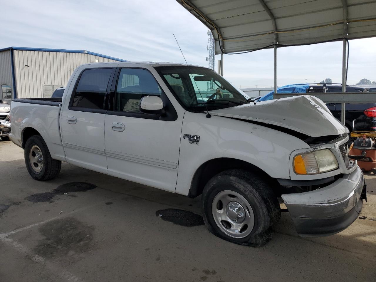 2003 Ford F-150 VIN 1FTRW07673KB62751 Copart auction photo, front end / side damage thumbnail 4