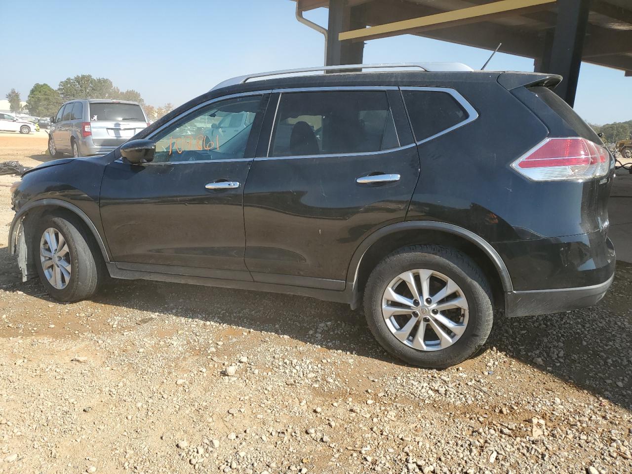 2016 Nissan Rogue VIN KNMAT2MT7GP685871 Copart auction photo, front end / side damage thumbnail 2