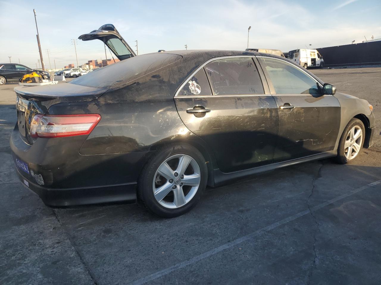 2011 Toyota Camry VIN 4T1BF3EK5BU689768 Copart auction photo, rear end damage thumbnail 3