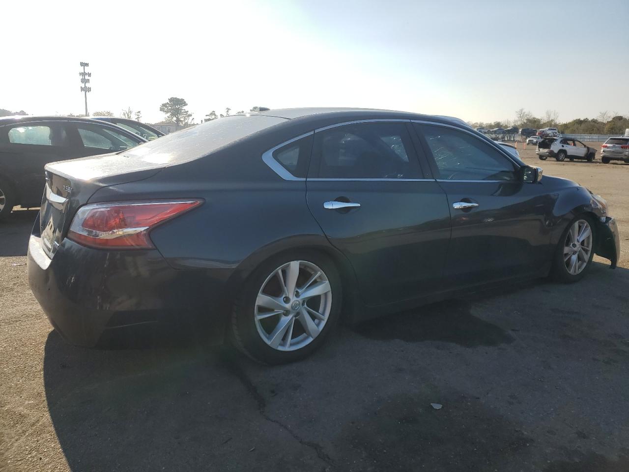 2013 Nissan Altima VIN 1N4AL3AP6DC149886 Copart auction photo, front end / minor dent/scratches damage thumbnail 3