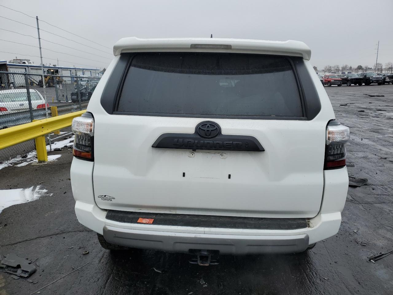 2021 Toyota 4Runner VIN JTERU5JR8M5955896 Copart auction photo, front end damage thumbnail 6