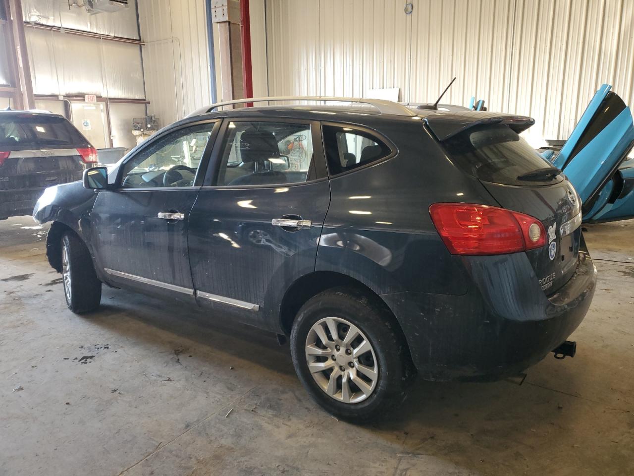 2015 Nissan Rogue VIN JN8AS5MVXFW766149 Copart auction photo, front end damage thumbnail 2