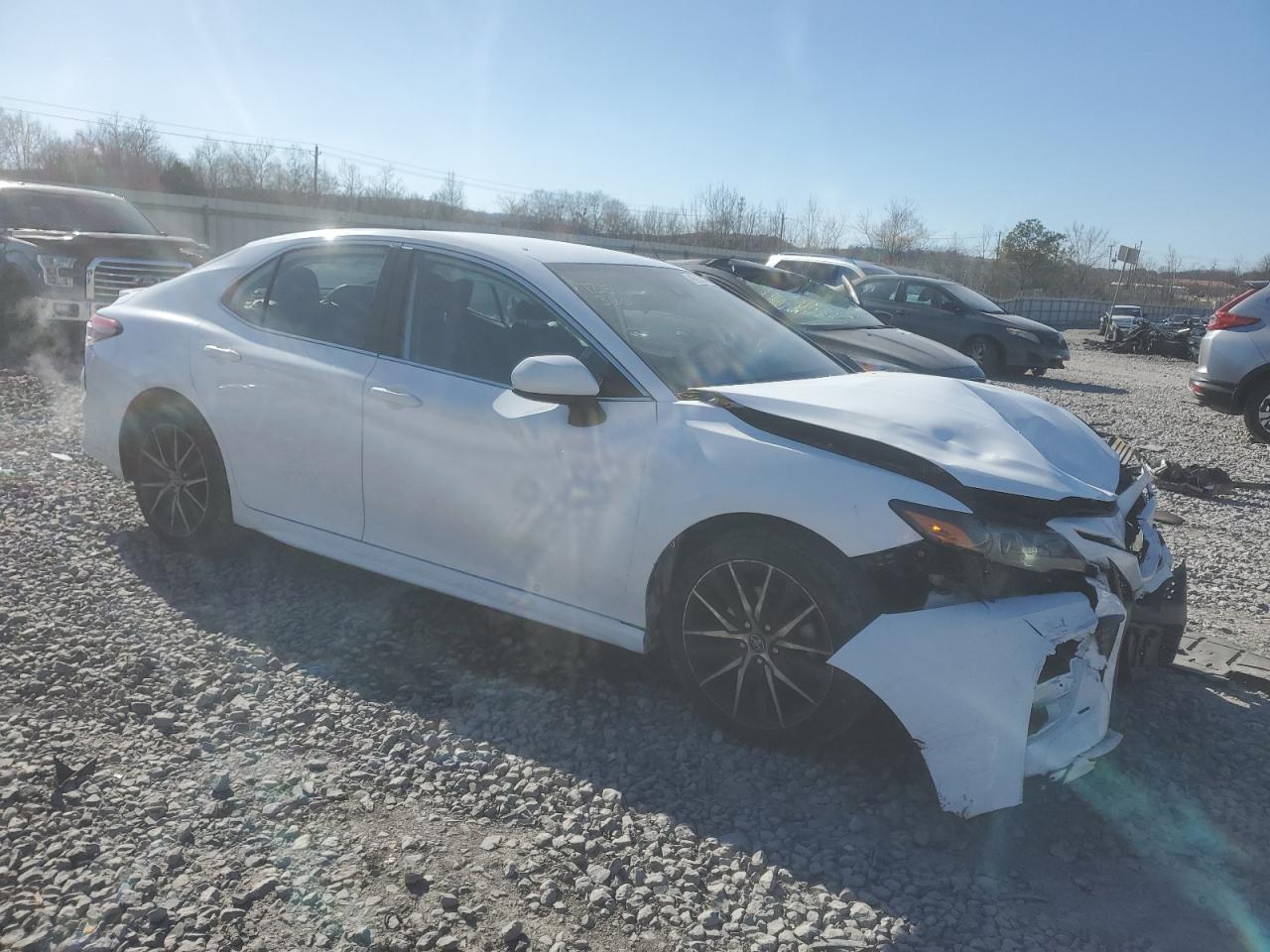 2021 Toyota Camry VIN 4T1G11AK0MU583844 Copart auction photo, front end damage thumbnail 4
