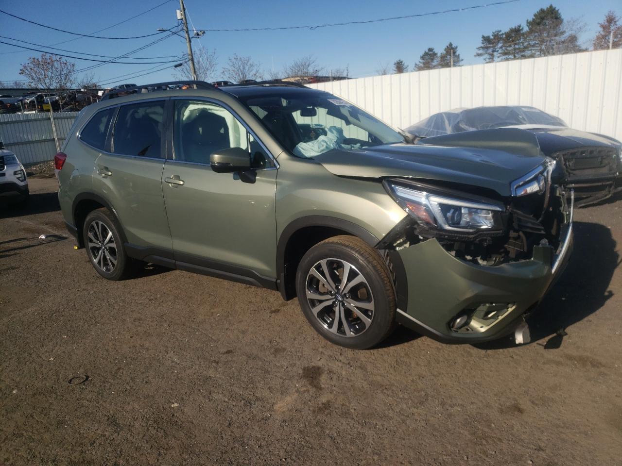 2020 Subaru Forester VIN JF2SKAUC6LH402609 Copart auction photo, front end damage thumbnail 4