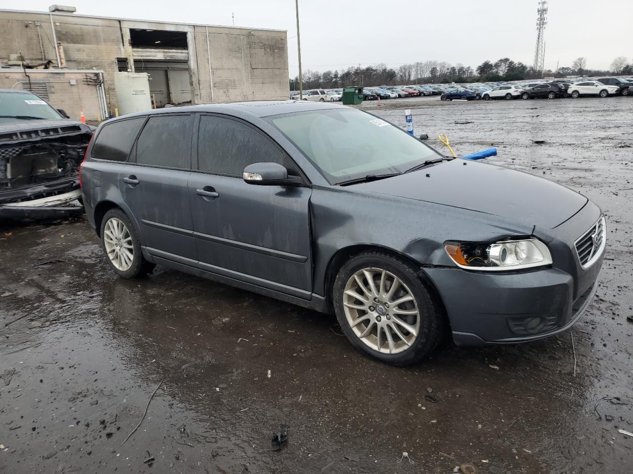 2009 Volvo V50 VIN YV1MW382892470425 Copart auction photo, front end / minor dent/scratches damage thumbnail 4