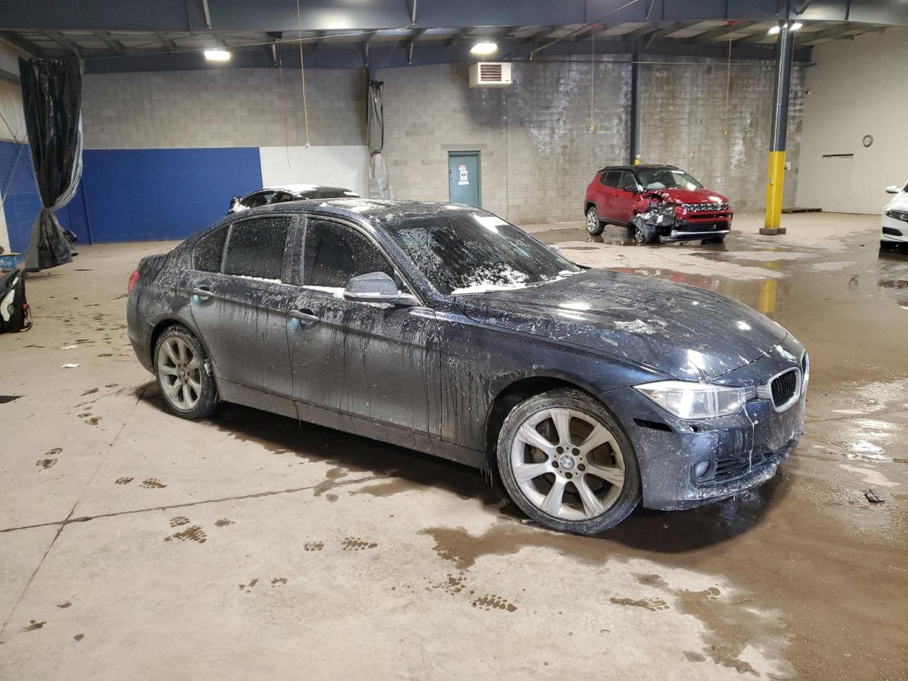 2014 BMW 3er VIN WBA3B9G55ENR91166 Copart auction photo, undercarriage / side damage thumbnail 4