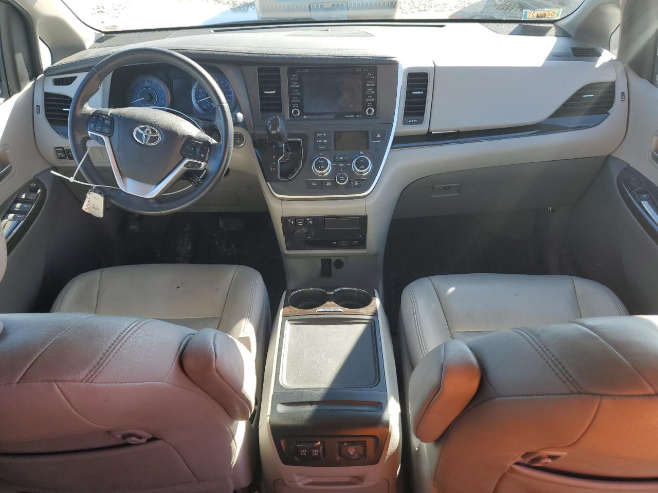 2020 Toyota Sienna VIN 5TDYZ3DC8LS046854 Copart auction photo, water/flood damage thumbnail 8