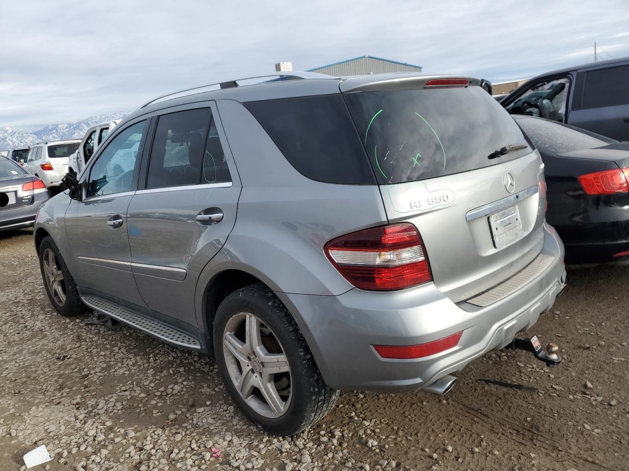 2010 Mercedes-Benz M-klasse VIN 4JGBB7CB5AA546406 Copart auction photo, vandalism damage thumbnail 2