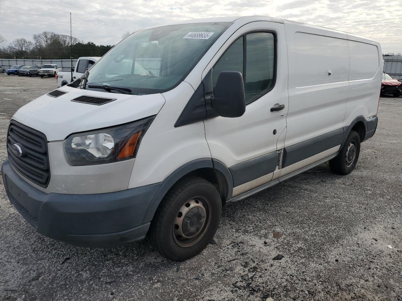 2017 Ford Transit VIN 1FTYR1ZM2HKB27689